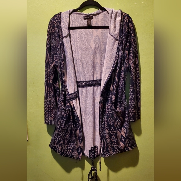 Hooded sweater - Picture 5 of 7